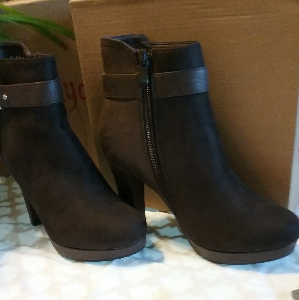 Brown ankle boots NWB.🍁 - Picture 5 of 5